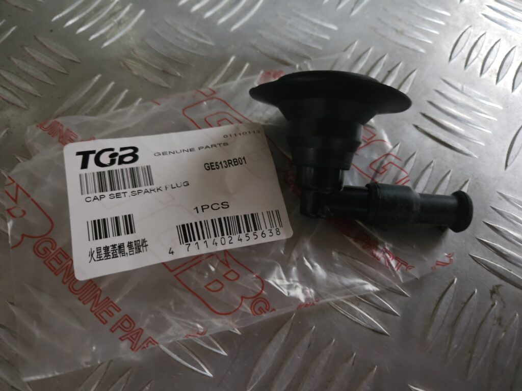 Fajka świecy zapłonowej TGB OEM